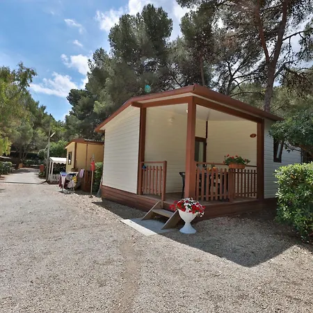 Village Le Calanchiole Vakantiepark *